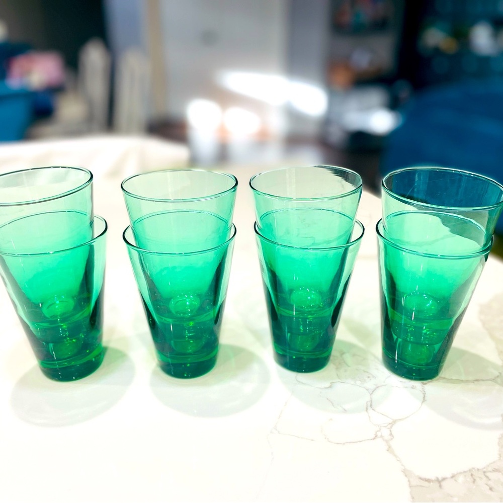 8 Anchor Hocking Vintage Emerald Green Stackable Pint Glasses